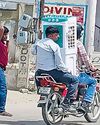 अब उमस भरी गर्मी की आफत, पसीने में भीगते रहे लोग4