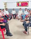 'मेरे गांव मुझे लौटा दो’ गीत से शहरीकरण की अंधी दौड़ में लोगों को दिलाई गांव की याद16