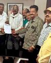 ट्रेनों के स्टापेज को लेकर बहोरीबंद विधायक से मिला प्रतिनिधिमंडल15
