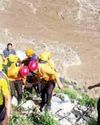 रुद्रप्रयाग में अलकनंदा नदी में गिरी ट्रैवलर धार के विशाल सोनी की मौत, पत्नी लापता3