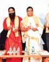पतंजलि ने इंडियन डेंटल एसो. की मौजूदगी में लांच किया 'दंत कांति गंडूष' ऑयल पुलिंग39