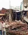 हाईकोर्ट की फटकार के बाद ट्रांसपोर्ट नगर में गरजा बुल्डोजर6