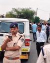 अज्ञात कार की टक्कर से किशोरी की मौत, परिजनों ने किया प्रदर्शन13