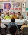जबेरा अस्पताल में मरीजों को फल वितरित12