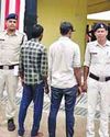 दो शातिर बदमाशों को पुलिस ने पकड़ा, चोरी के जेवरात एवं बाइक किया बरामद2