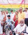 278 दिव्यांग जनों को एडिप योजनांतर्गत वितरित किए गए सहायक यंत्र प्रतिनिधियों ने उपकरण वितरण शिविर में हुए शामिल18