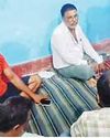 चांद पुलिस ने जुआफड़ पर दी दबिश जुआ खेलते धराएं पूर्व नपा अध्यक्ष पति घर में सजी थी महफिल0