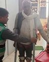देवेंद्रनगर स्वास्थ्य केंद्र की अभिनव पहल, चलने में असमर्थ मरीजों को मिला सहारा, लौट आई मुस्कान5