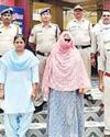 गांजे के साथ महिला आरोपी गिरफ्तार गांजे के साथ महिला आरोपी गिरफ्तार1