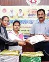 कलेक्टर ने प्रशिक्षणार्थियों एवं प्रशिक्षकों को वितरित किया प्रमाण पत्र कलेक्टर ने प्रशिक्षणार्थियों एवं प्रशिक्षकों को वितरित किया प्रमाण पत्र1
