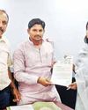 नगर निगम अधिकारी, कर्मचारियों को पदोन्नति प्रदान करने अजाक्स ने सौंपा ज्ञापन17