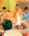 गायत्री परिवार ने मनाई जयंती, किया हवन13