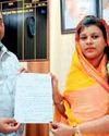 प्रधानमंत्री आवास से युवक वंचित, सरपंच-सचिव ने आमसभा में बता दिया अपात्र11
