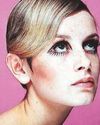 Twiggy ...the face of a screen goddess28
