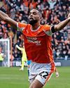 TANGERINES SQUEEZE RIVALS52