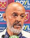 Bowen snaps over future plans Bowen snaps over future plans55