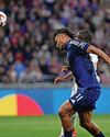 Lyon-baiting keeper's mistakes prove costly Lyon-baiting keeper's mistakes prove costly
