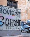 'Tourists a Spain in neck' 'Tourists a Spain in neck'19