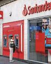 High St bank to close 95 branches19