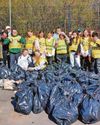 Primary pupils bag Litter league award0
