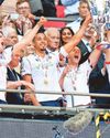 IT'S RU AT DOUBLE AS WANDERERS HAMMER HATTERS IT'S RU AT DOUBLE AS WANDERERS HAMMER HATTERS22