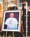 World pays tribute to Pope World pays tribute to Pope