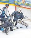 Ice Hockey Hosts Pitbulls too strong for the Seahawks40