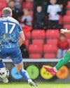 I don’t recognise my tense team – Holloway35