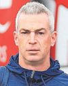 Downes agrees a new deal after Bulls stay up42