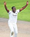 Barker's back with a bang to send Essex to defeat25