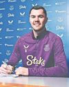 Keane signs for 10th year with Blues28