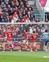 Mayenda solo stunner still not enough for 10-man Sunderland Mayenda solo stunner still not enough for 10-man Sunderland