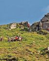 22 people help climber hurt in beauty spot fall10