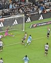 Late blow for United as City loosen grip on cup44