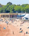 Health and rail warnings before holiday heatwave0