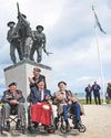 Veterans in tribute to D-day fallen Veterans in tribute to D-day fallen23