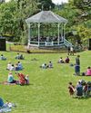 Record garden visitors thanks to bakery and pizzaria Record garden visitors thanks to bakery and pizzaria