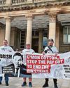 Strike supporters mar election of new mayor4