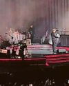 Rude fan disrupts Lewis gig3