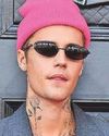 Bieber warns fans off his clothes line Bieber warns fans off his clothes line