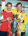 MAN WITH THE GOLDEN GLOVES15