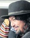 Music star Sek Loso goes to prison7