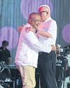 Rivals bury hatchet after 20 years Rivals bury hatchet after 20 years8