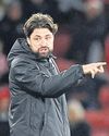 Rangers appoint Martin as new coach43