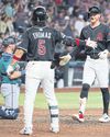 Suarez slam helps D-backs sweep series35