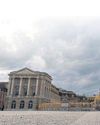 Versailles unveils AI talking statues79