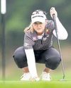 Jeeno trails Henderson, Lee by 3 strokes40