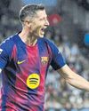 Lewy hat-trick helps Barcelona39
