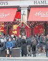 Britons set for 'last hurrah' Christmas Britons set for 'last hurrah' Christmas60