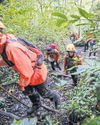 Rescuers find debris from missing plane14